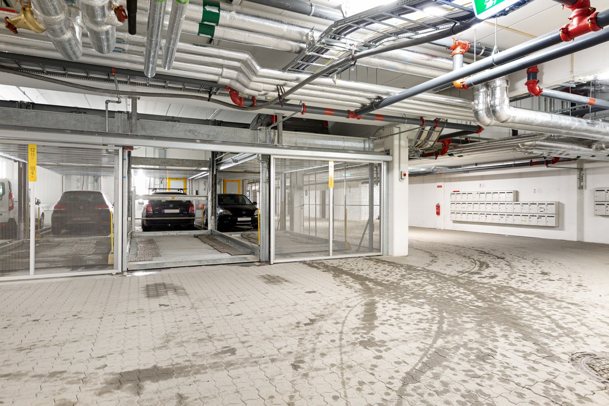 Fast parkering i garasjeanlegg, samt rikelig med gjesteparkering