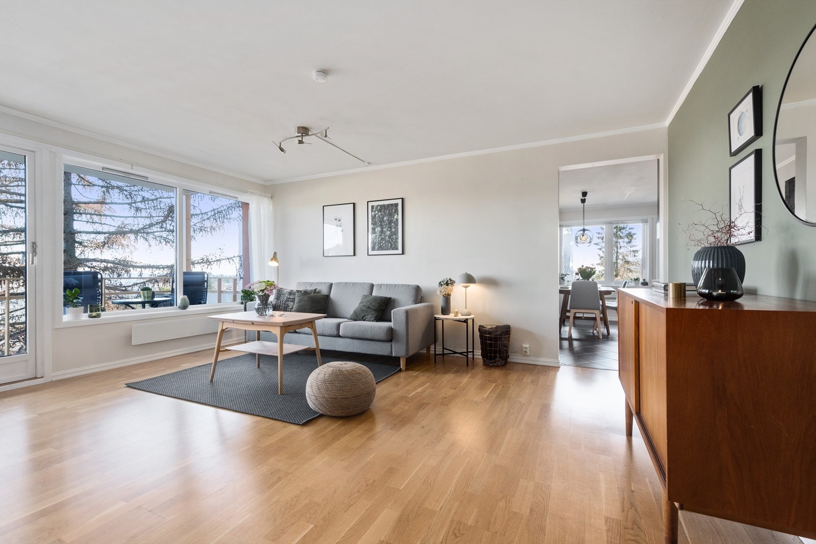 Velkommen til Hovseterveien 98 Galleribilde