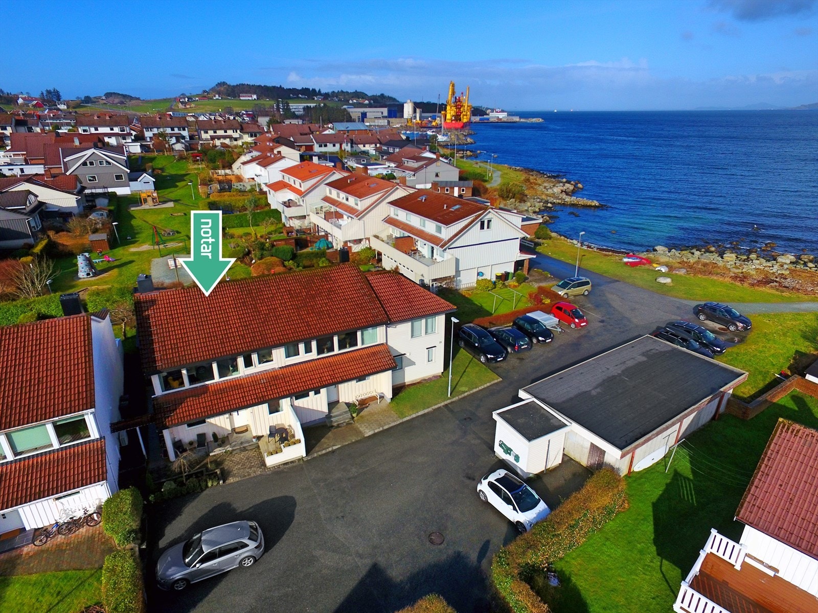 Maritim beliggenhet. Gode parkeringsmuligheter i området Galleribilde