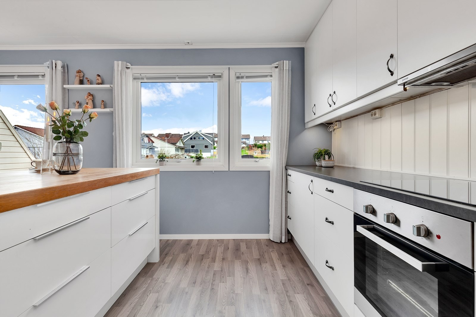 Kjøkkenet ble pusset opp i 2014 Galleribilde