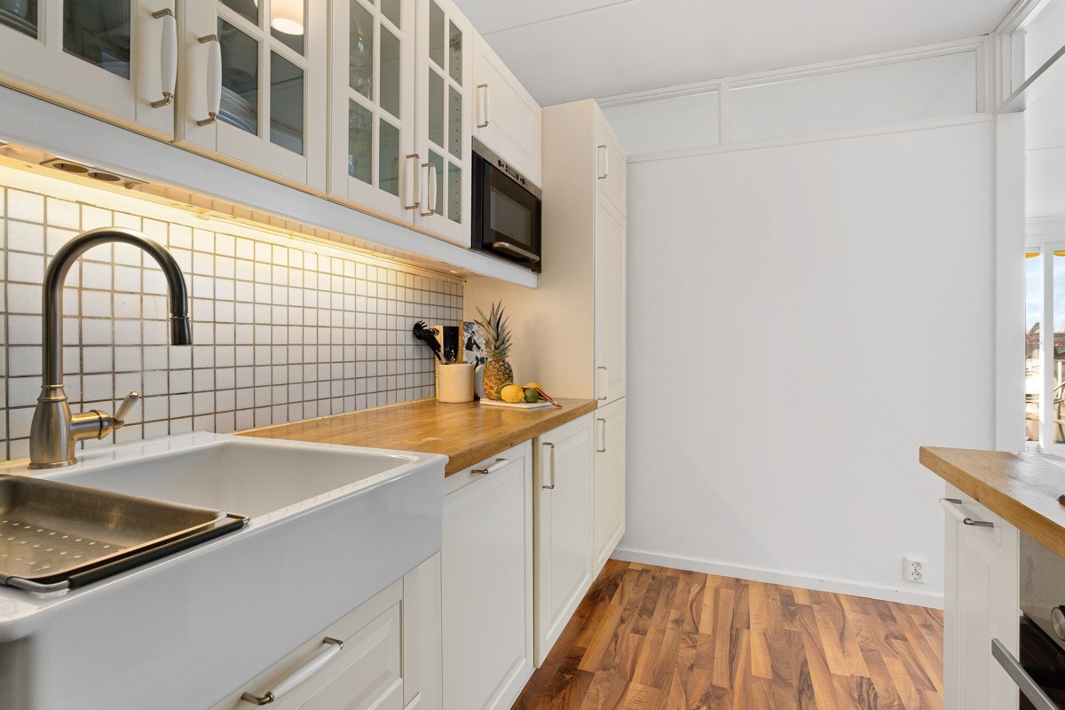 Gode arbeidsflater legger til rette for både matlaging og bakst. Galleribilde