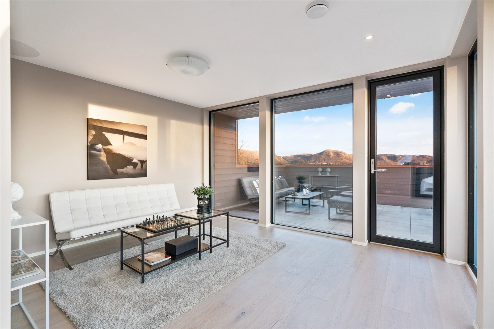 Fra loftstuen har man en luftig og fantastisk utsikt Galleribilde