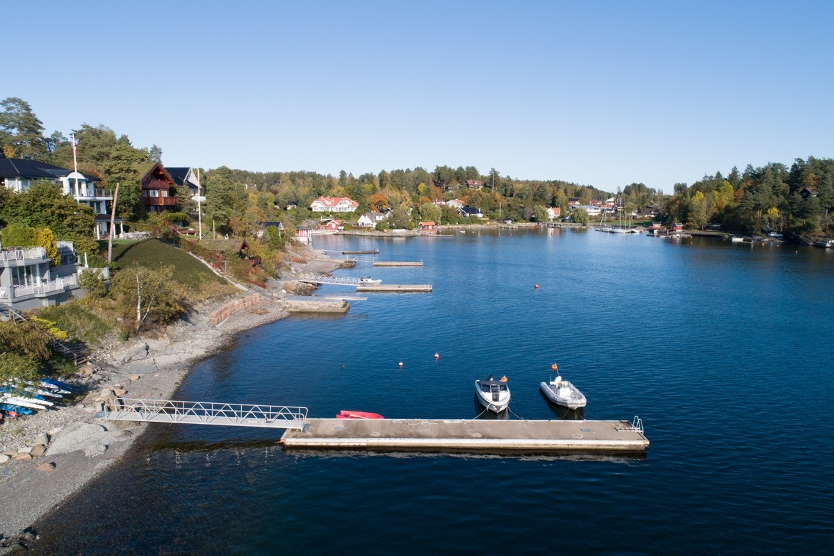 Felles sandstrand og brygge Galleribilde