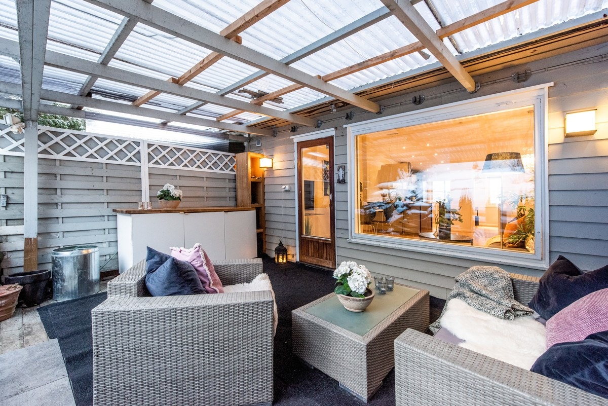 Den overbygde terrassen er et fantastisk samlested for hele familien. Galleribilde