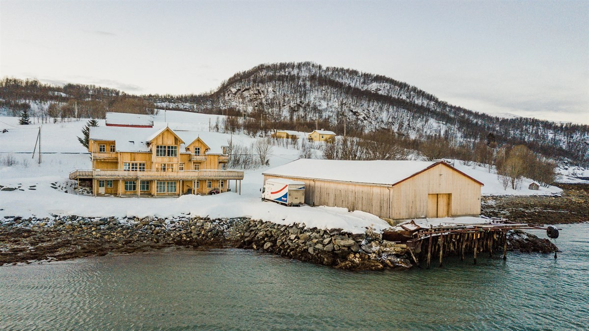 Vedlikeholdsfri kledning på både bolig og lagerhus