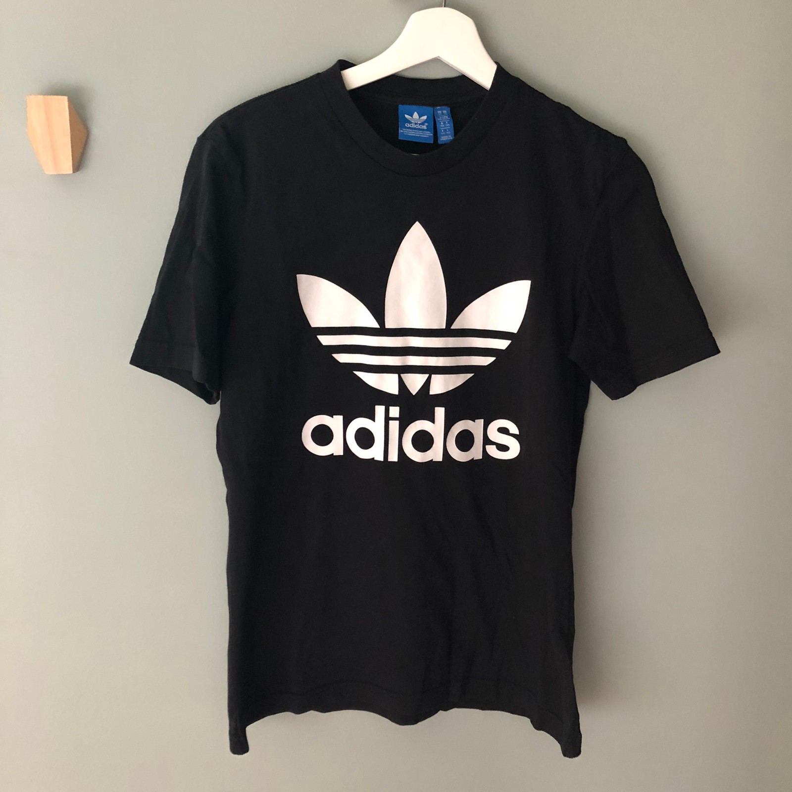 Adidas t skjorte | FINN.no adidas t skjorte blomster