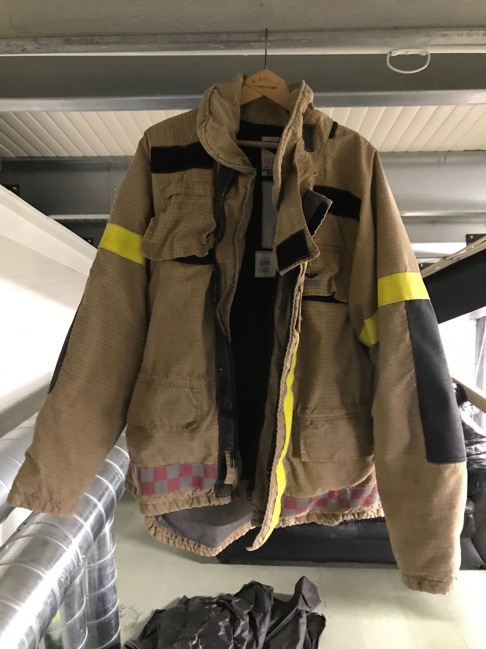 Brannmannsbekledning | FINN.no Brann jakke str 9 10år | FINN.no