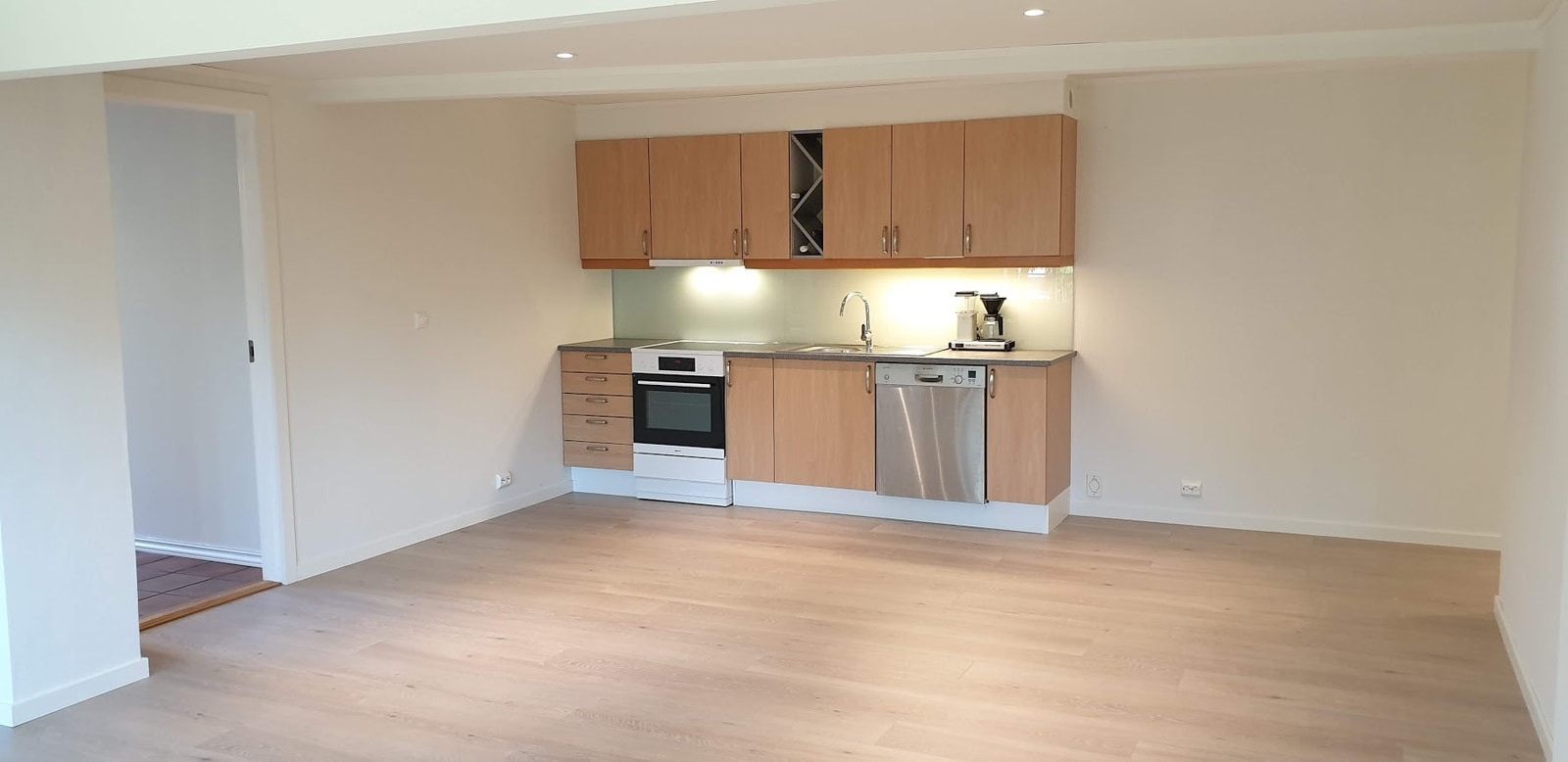 Nye hvitevarer, kaffetrakter medfølger ikke. Galleribilde