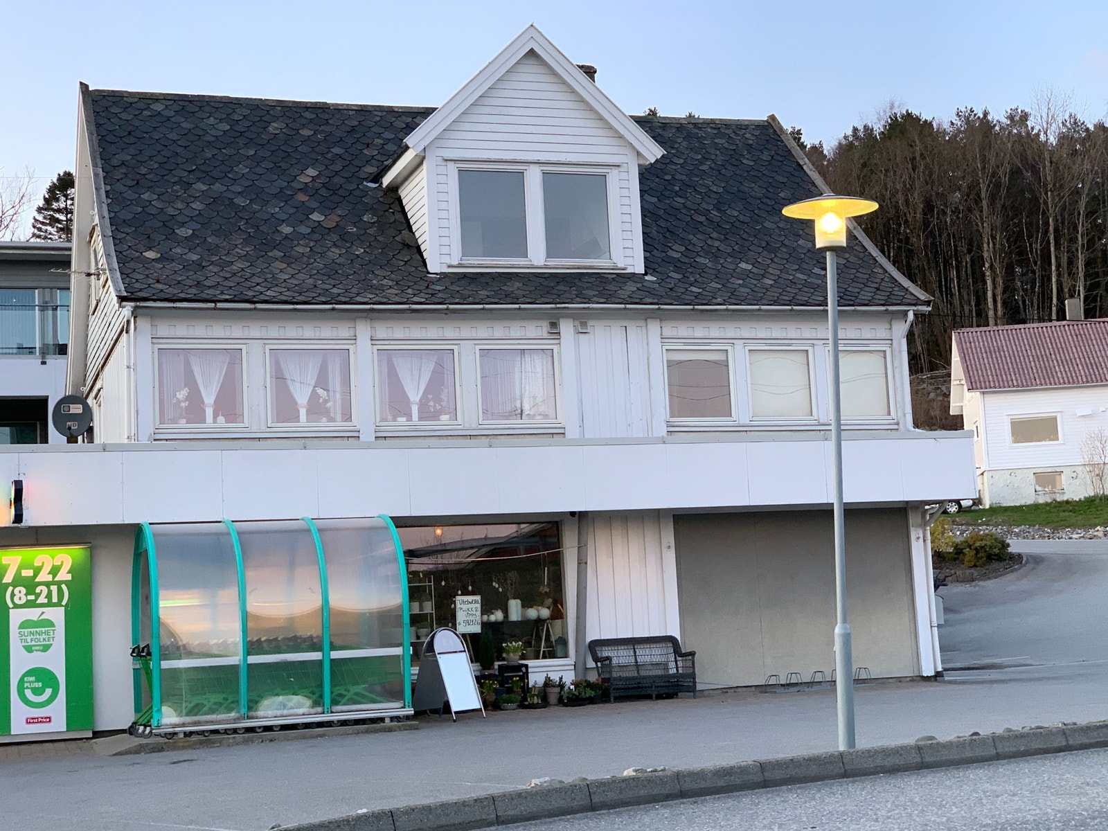 Utvendig fra sør Galleribilde