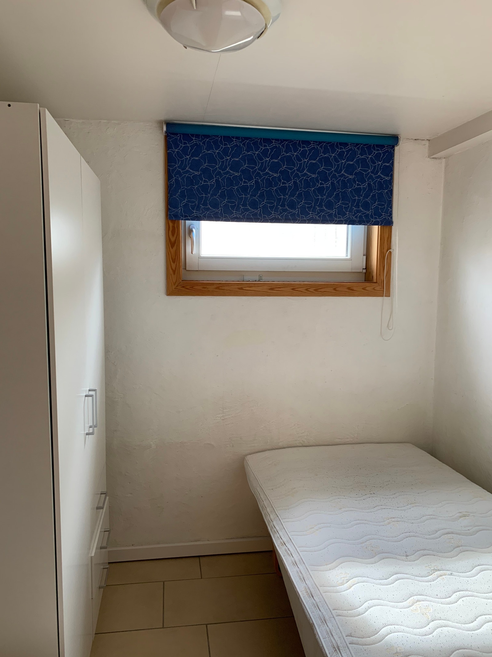 Soverom med plass til enkeltseng Galleribilde