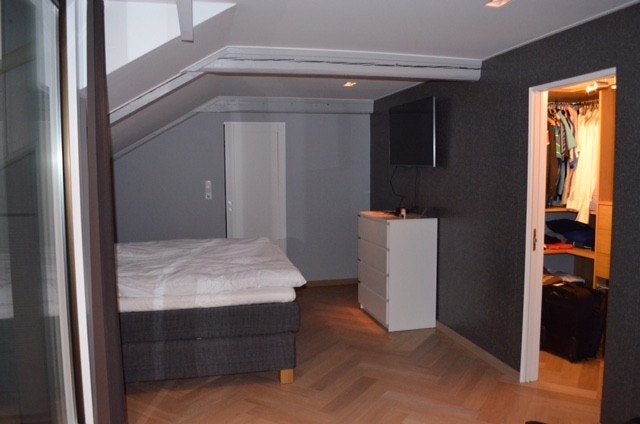 soverom 1 (walk in closet) master Galleribilde