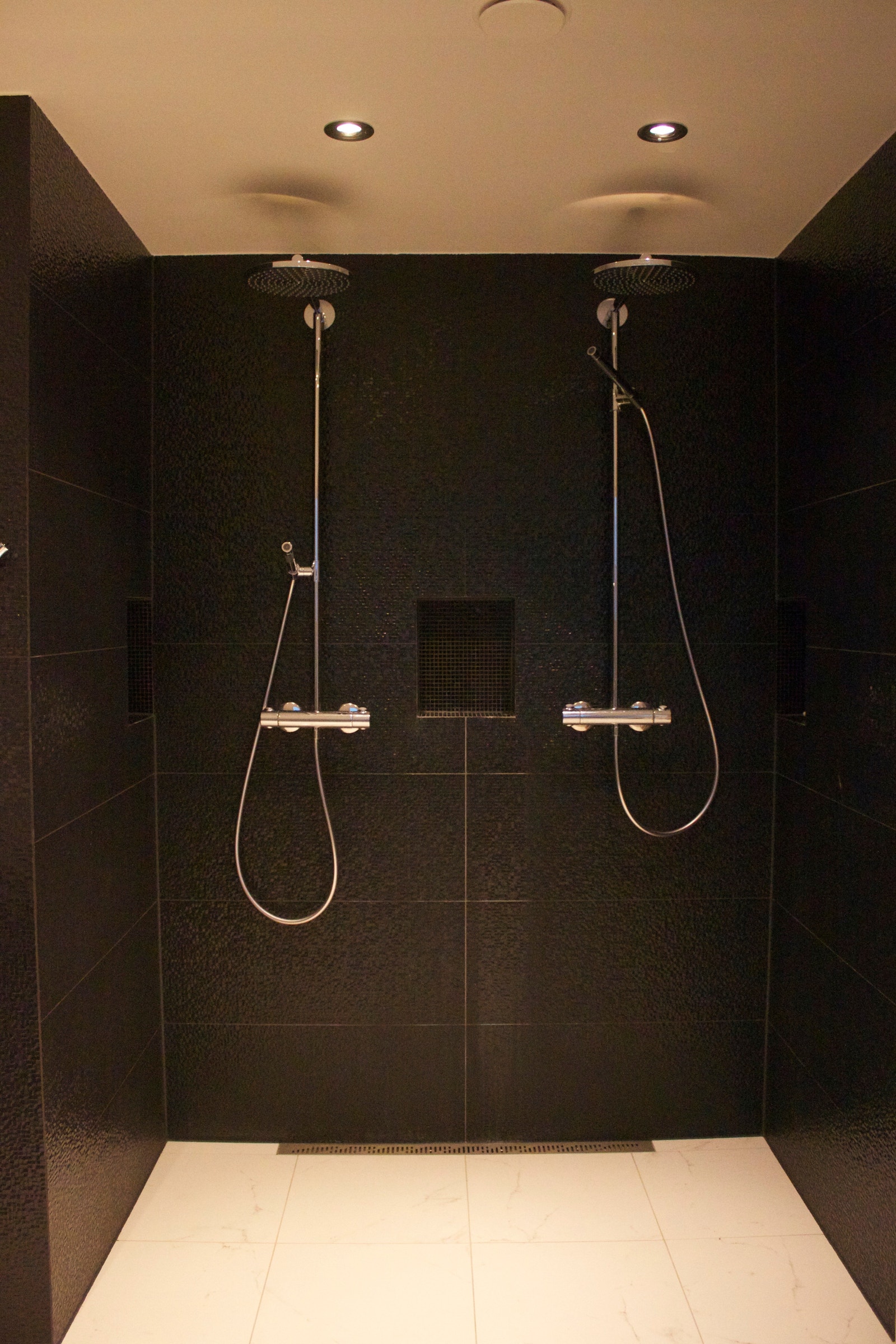 hoved bad m dobbel dusj Galleribilde