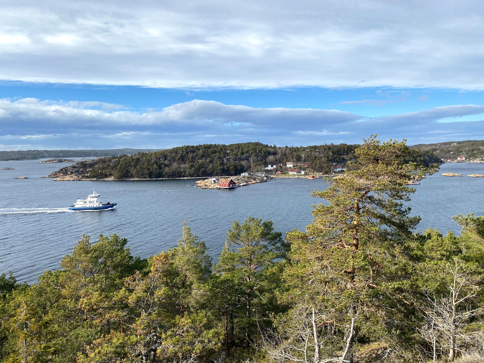 Nordre-Sandøy vår naboøy Galleribilde