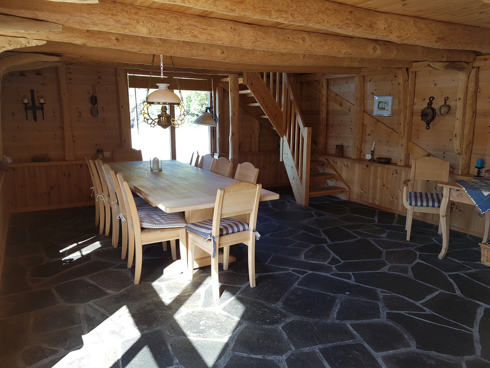 Spiseplass 1 etg. Galleribilde