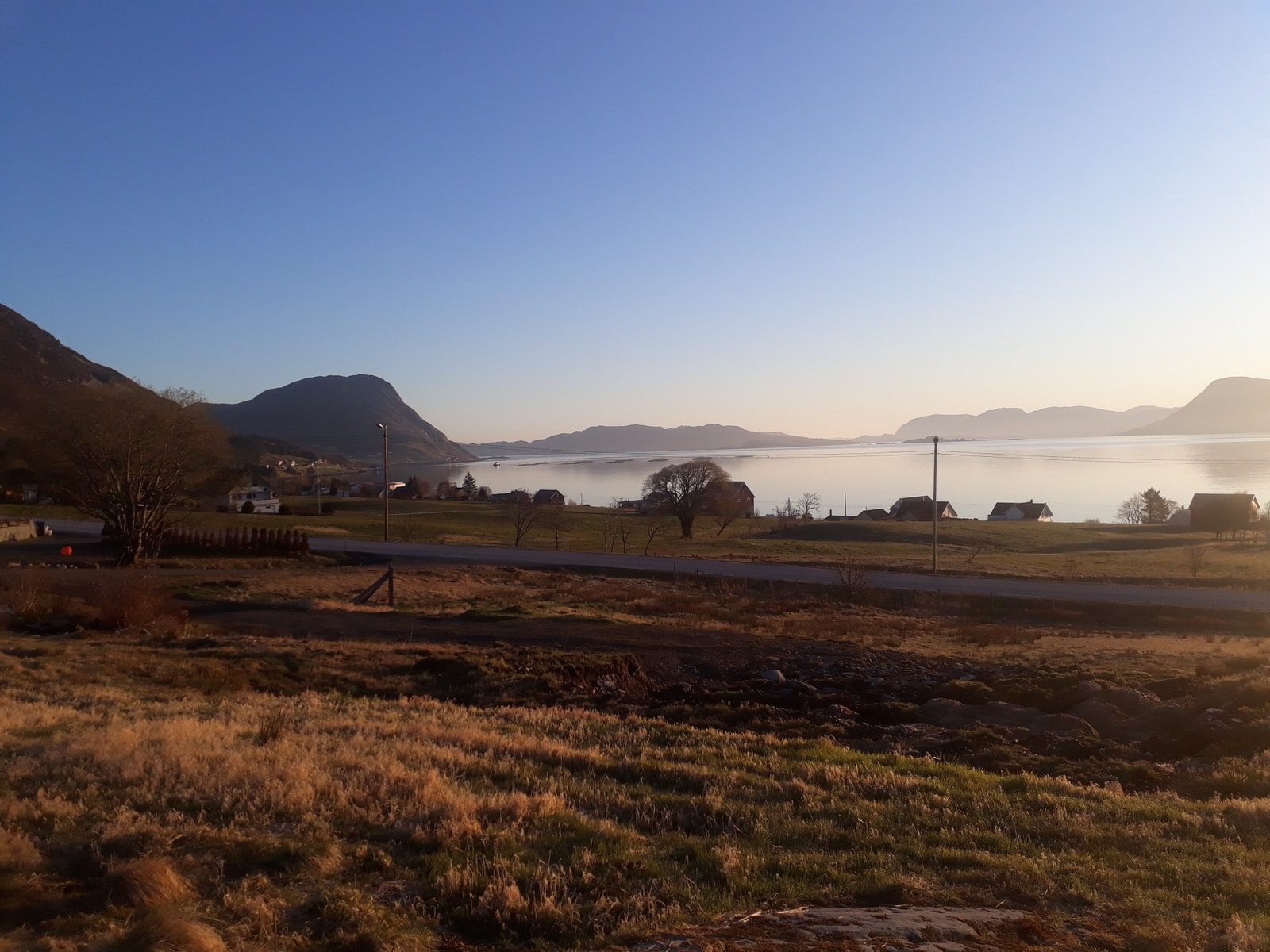 Utsikt frå tomt 7 mot tomt 1 og 4 Galleribilde