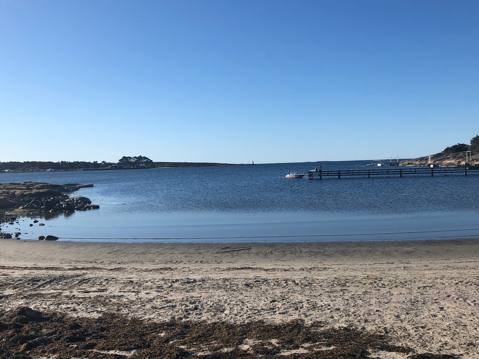 Badestrand ved Spjærkilen (10min å gå) Galleribilde