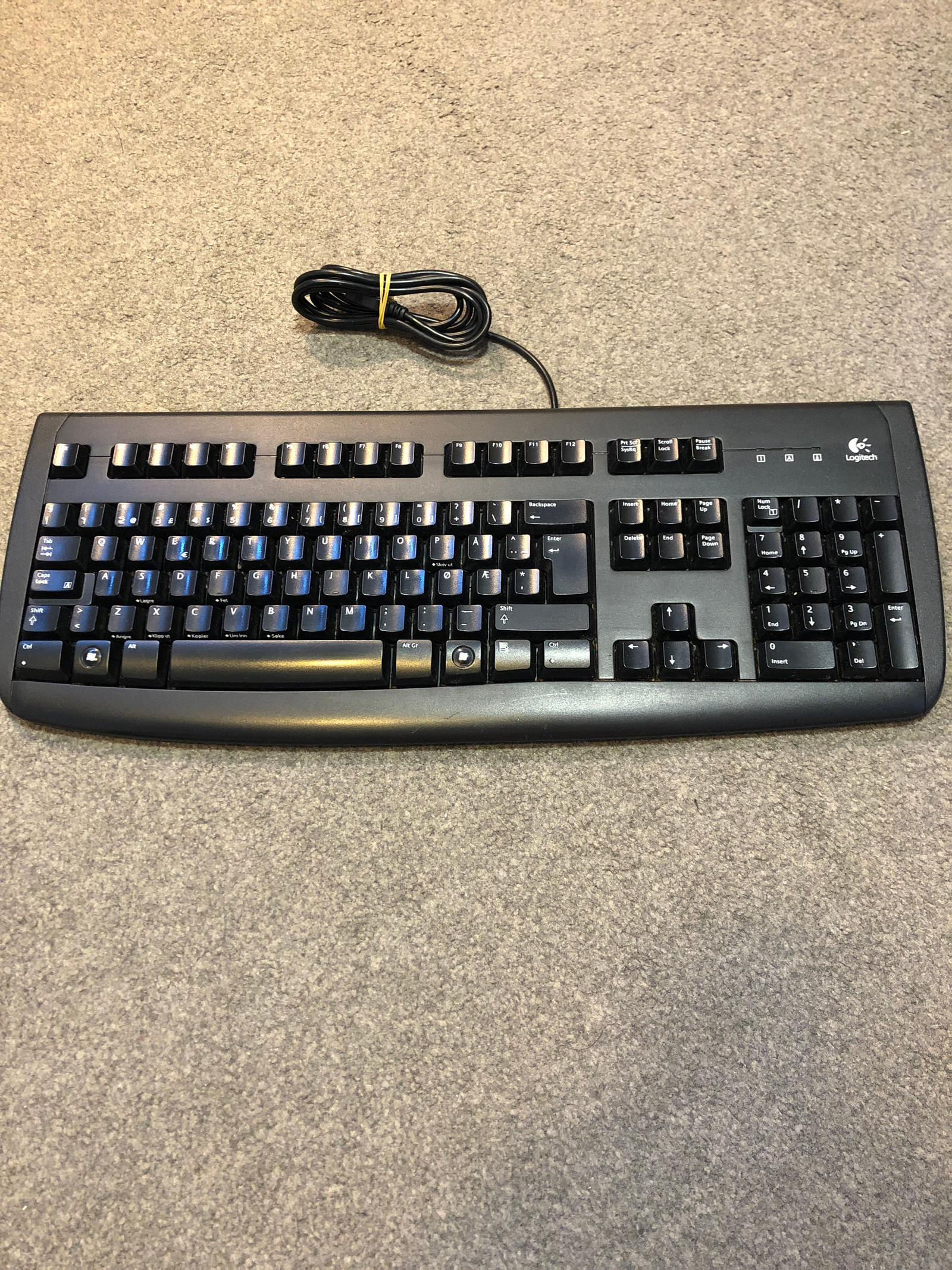 Gaming Tastatur Logitech Deluxe 250 USB Selges! | FINN.no Logitec tastatur og mus. USB inngang | FINN.no