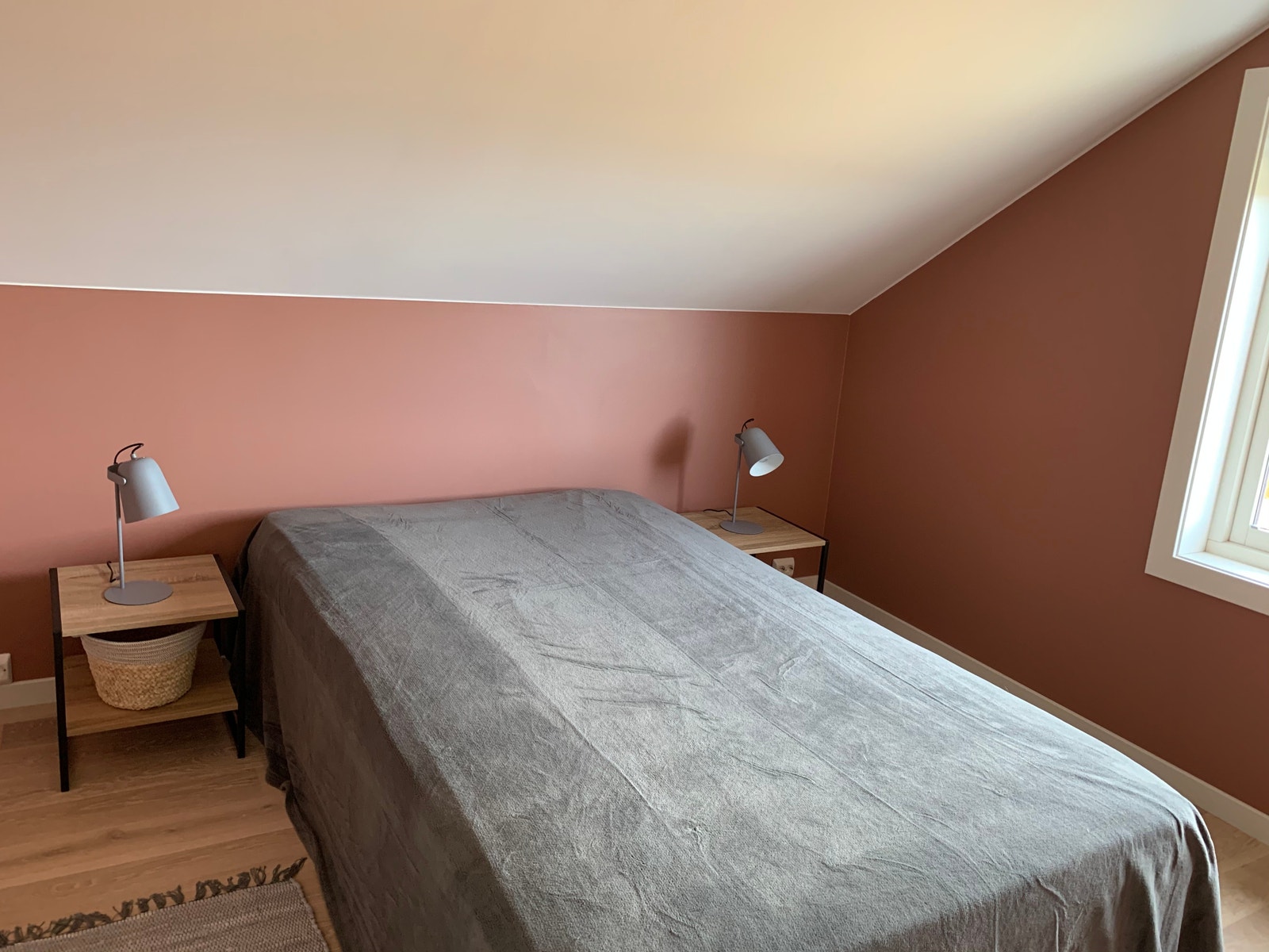 Soverom med dobbeltseng Galleribilde