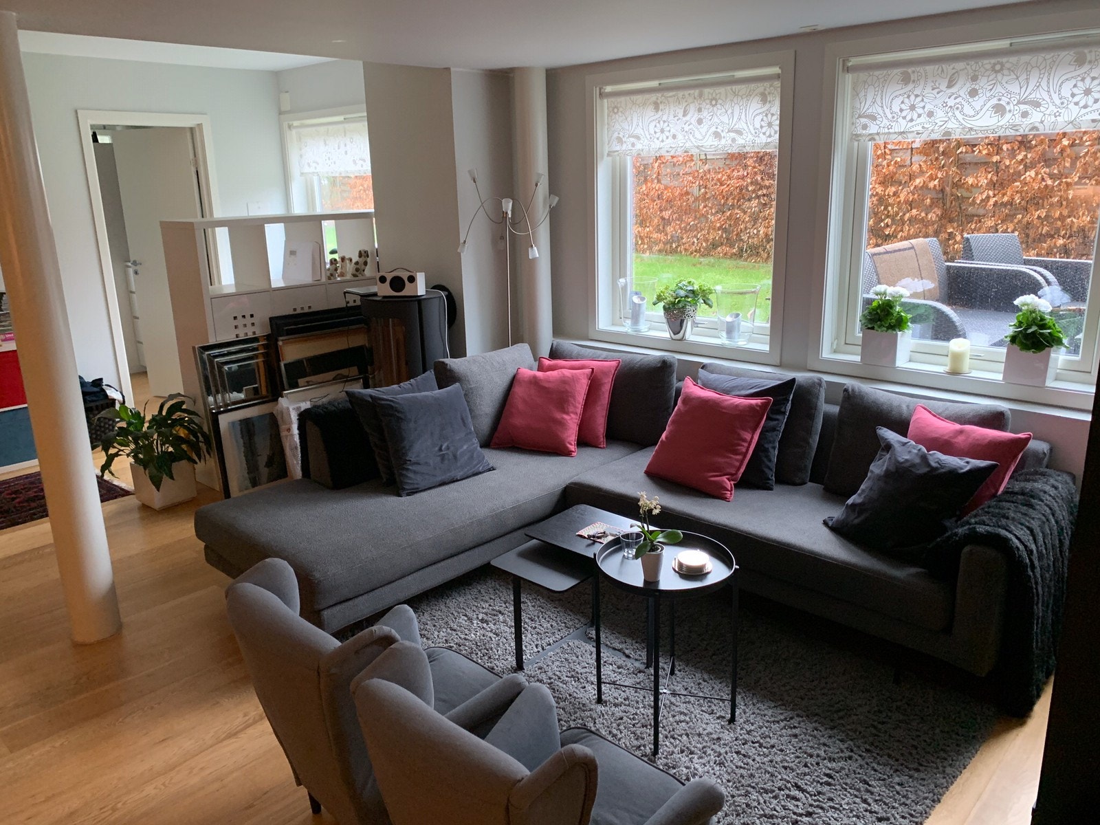 Sofaområde / Living room area Galleribilde