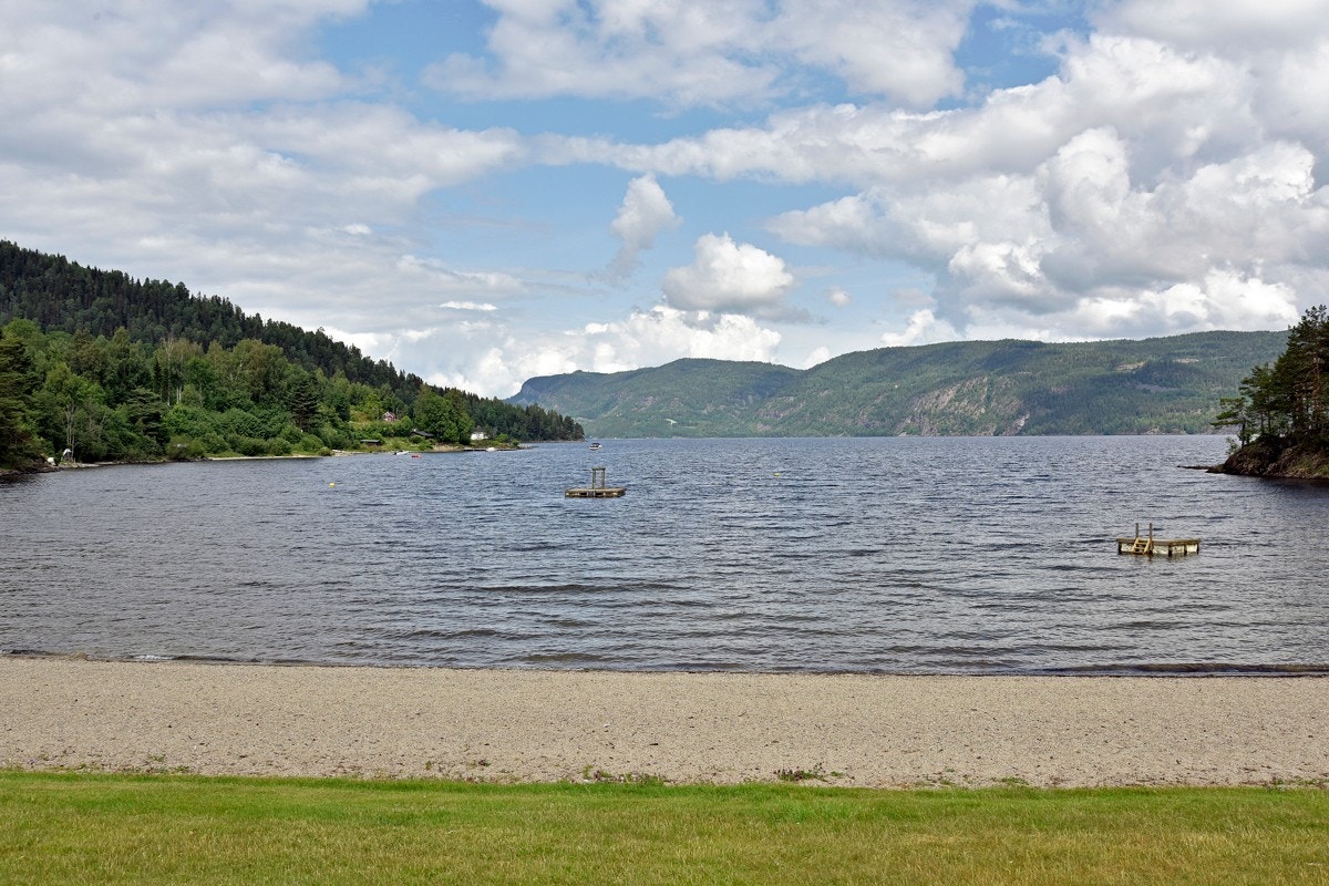 Sandstrand med fine bademuligheter. Galleribilde