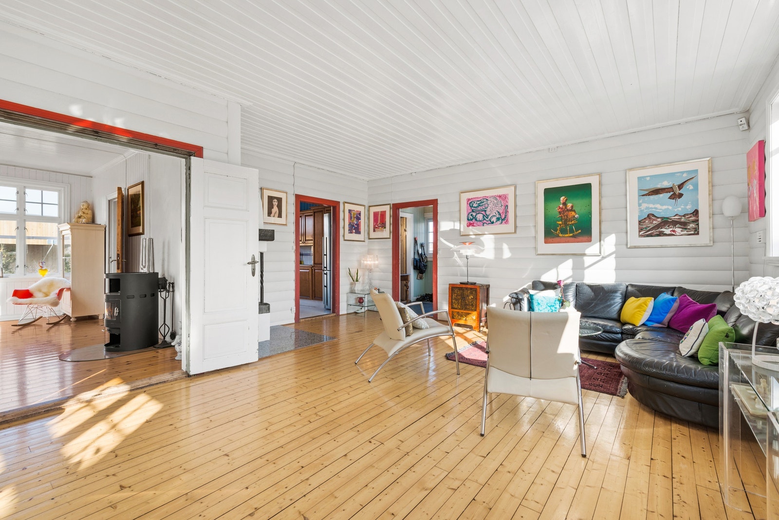 Her er det god plass til flere sittegrupper. Galleribilde