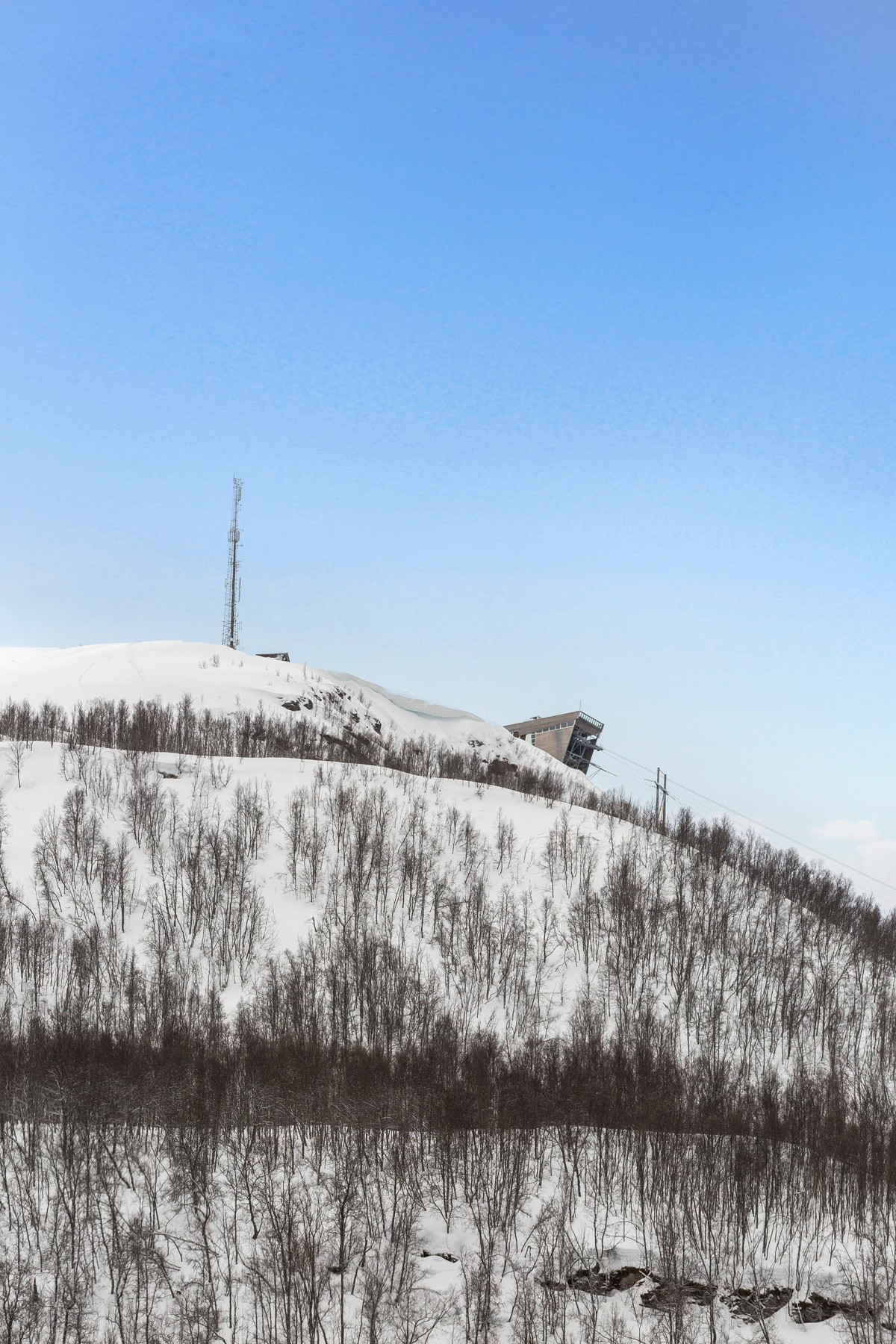 Utsikt mot Fjellheisen