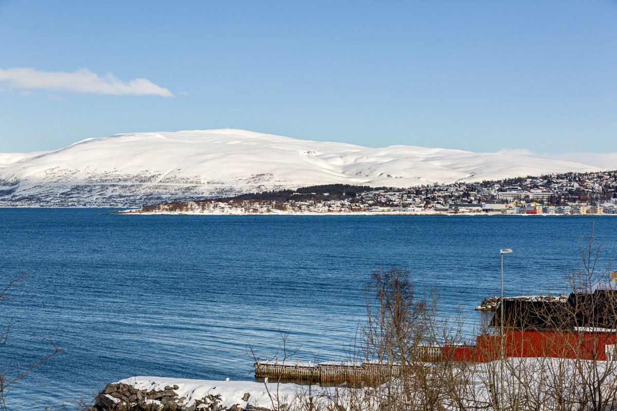 Utsikt over sundet mot Tromsøya