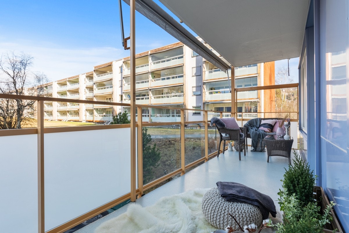 God plass til ulike sitteplasser og grill (både gass- og elektrisk grill er tillatt i borettslaget) Galleribilde