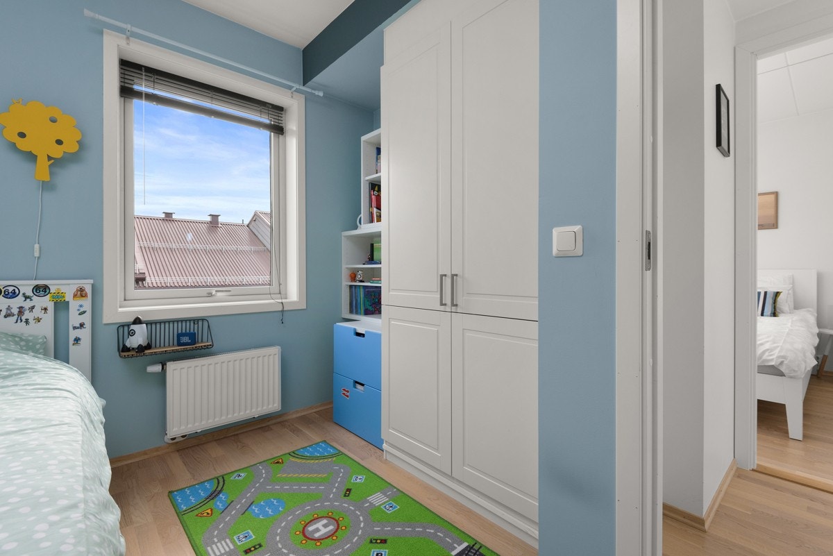 - Plass til seng, nattbord, kontorpult etc - Galleribilde