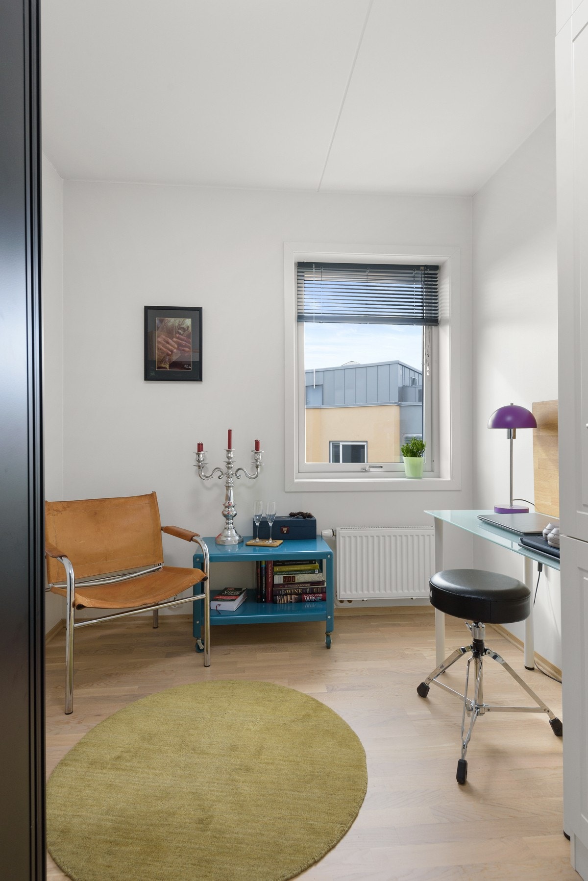 - Soverom 3 passer fint til gjesterom, barnerom eller kontor - Galleribilde