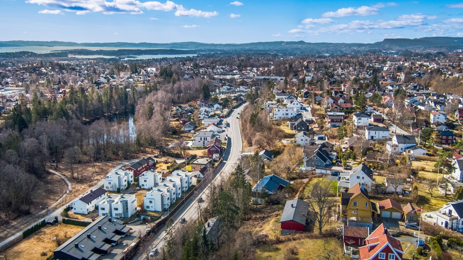 Dronebilde av nærområde Galleribilde
