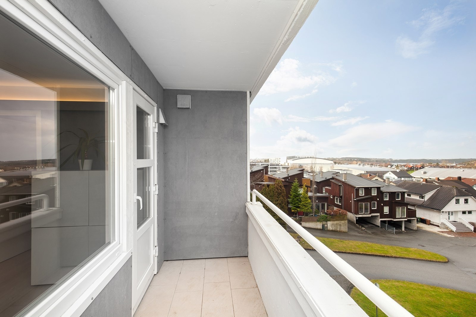 Balkong med utgang fra kjøkken Galleribilde