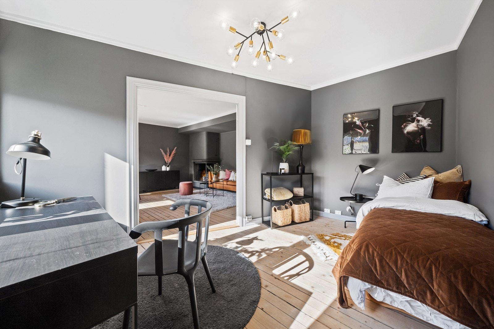 Soverom to er også av god størrelse med inngang fra stuen Galleribilde