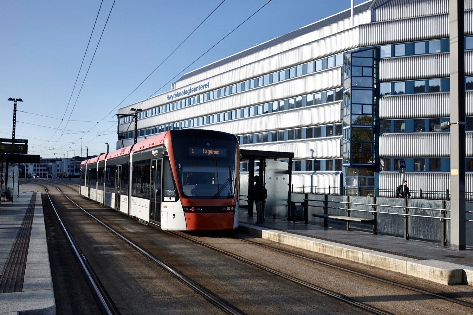 Marineholmen har nærhet til bybane. Galleribilde