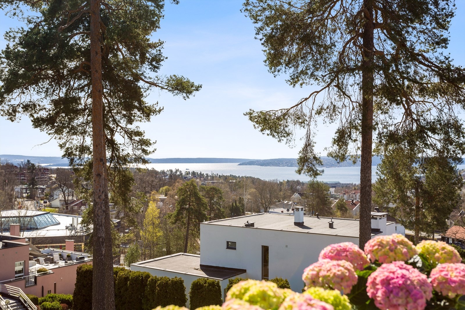 Presentert av Charlotte Solli og Anders Kløvning i DNB Eiendom. Galleribilde