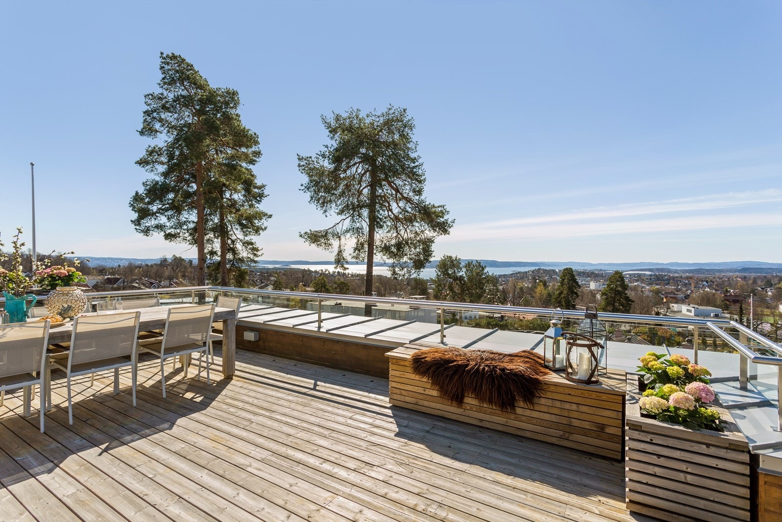 Takterrassen byr på en helt vanvittig utsikt! Galleribilde