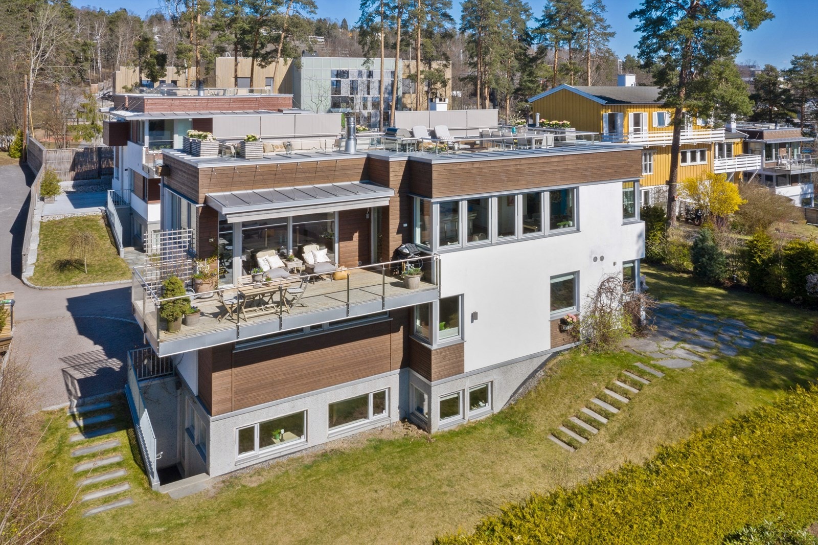 Unik eiendom med etterspurt beliggenhet! Galleribilde