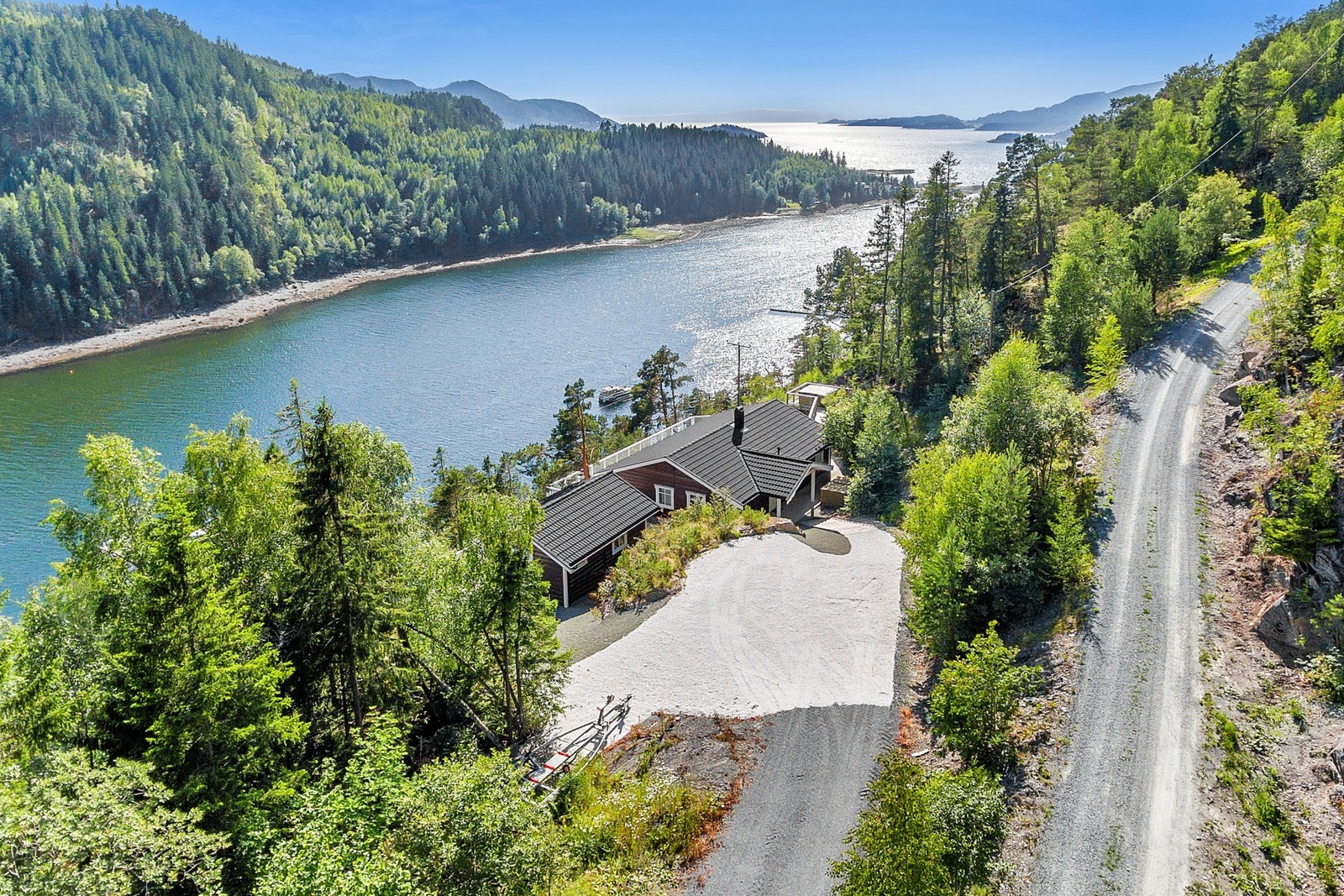 Stor parkeringsplass Galleribilde