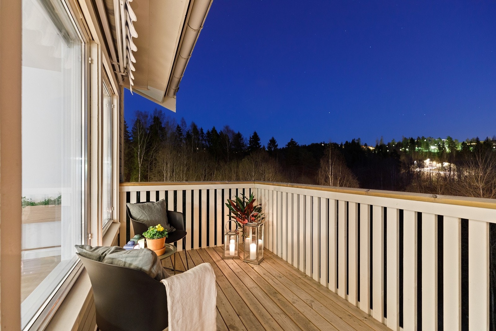 Hyggelig balkong Galleribilde