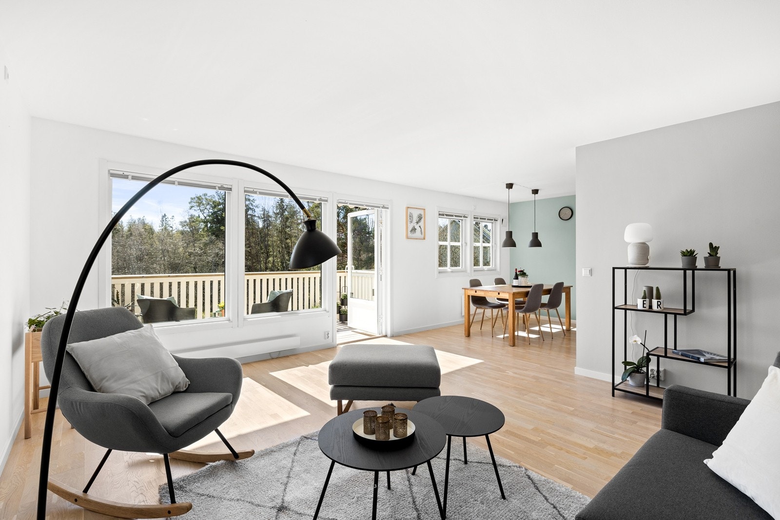 Romslig stueløsning Galleribilde