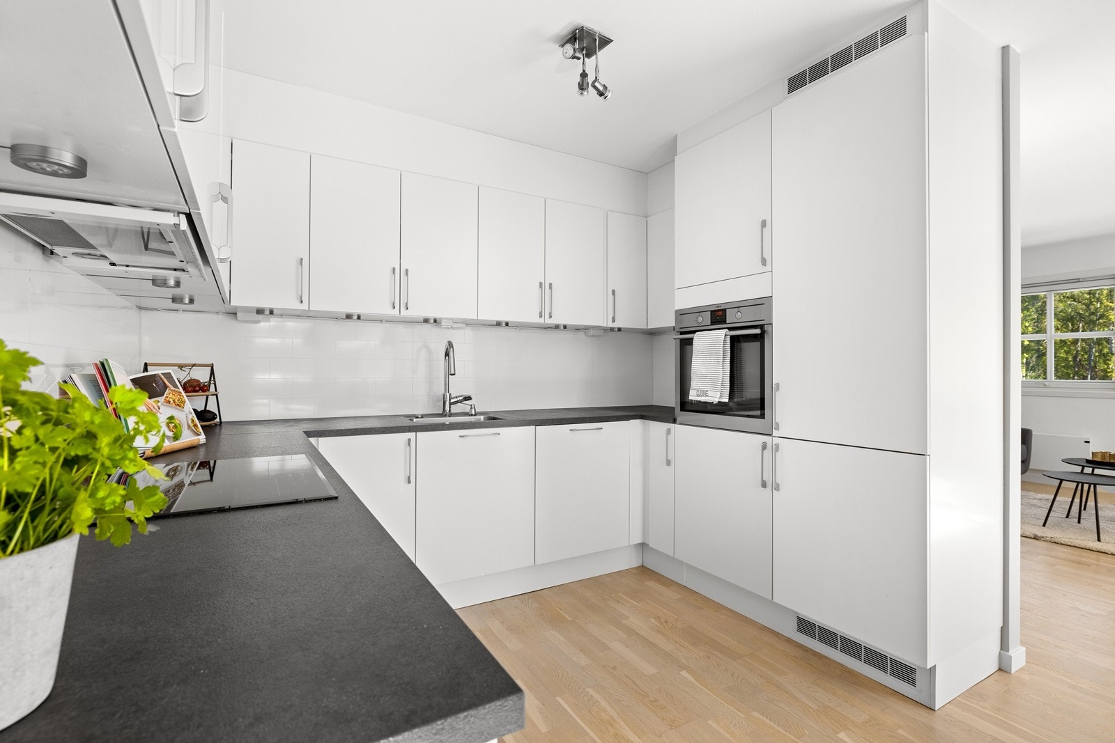 Hyggelig kjøkken Galleribilde