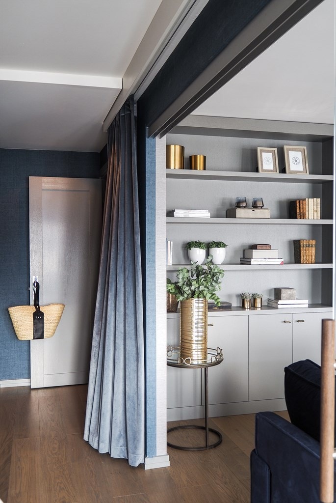 Skyvedør mellom soverom og stue. Foto Cecilie Refsum, Studio C_indoor. Galleribilde