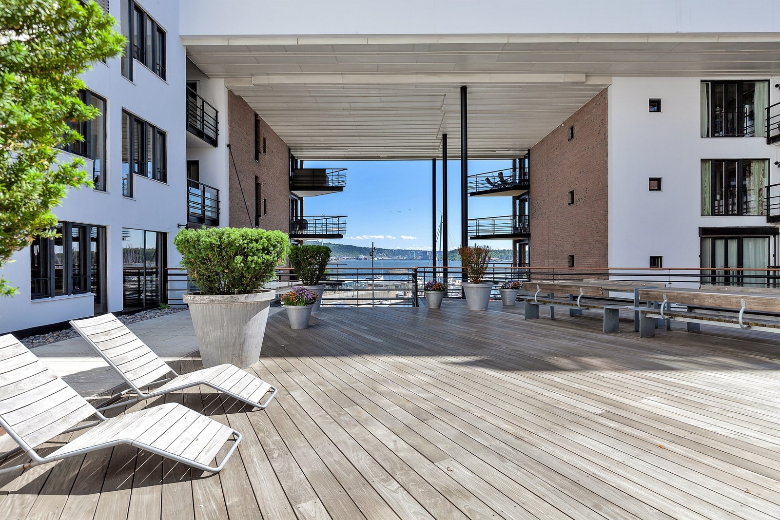 Felles terrasse i 3. etg. Galleribilde