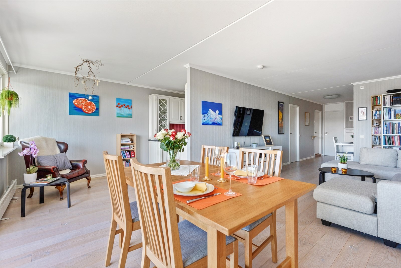 Stue/spisestue Galleribilde