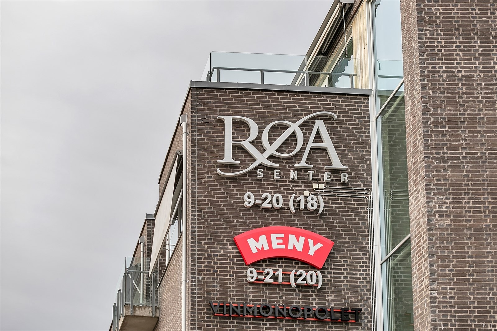 Røa Senter er like i nærheten. Galleribilde