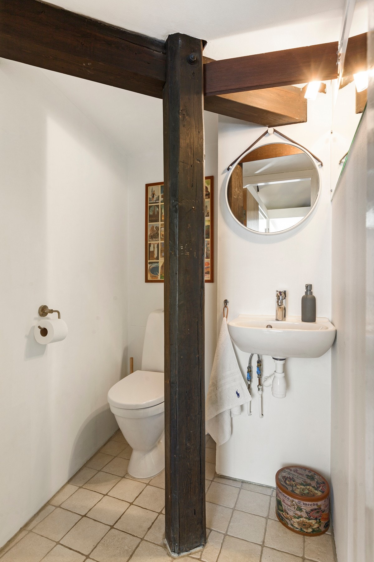 Separat wc- rom Galleribilde