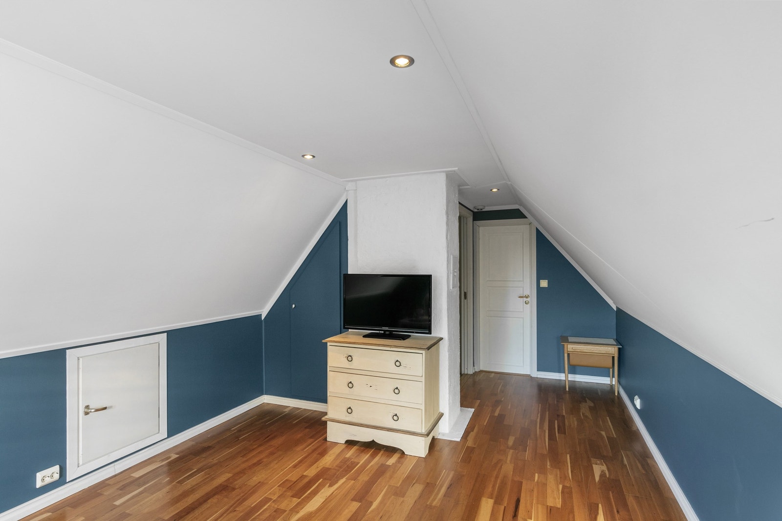 Stort soverom i tredje etasje Galleribilde