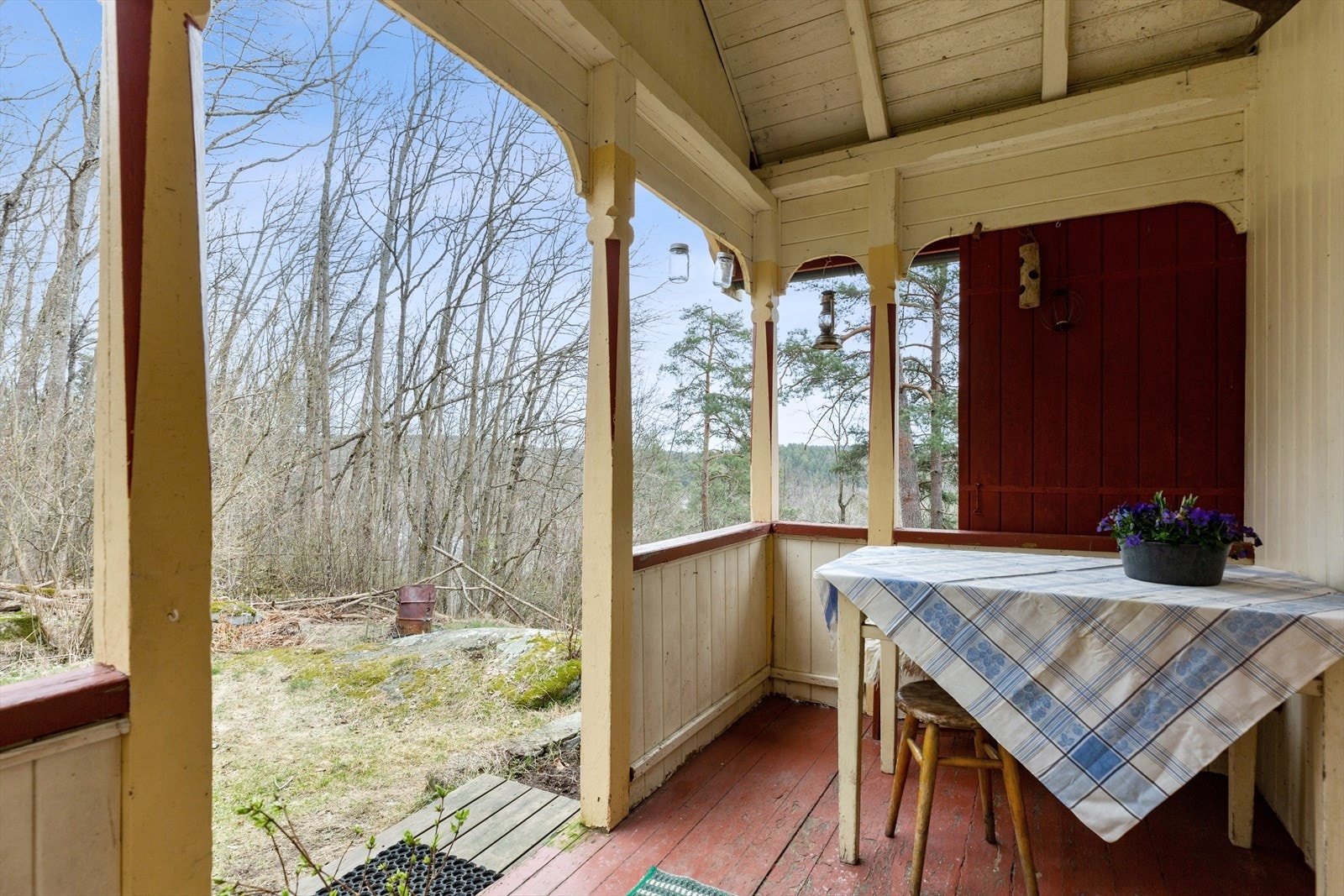 Terrassekroken med plass til bord og stoler. Galleribilde
