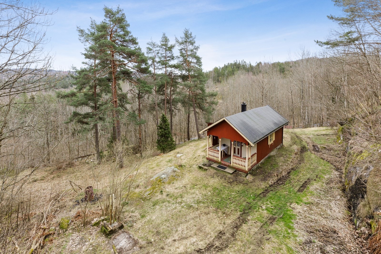 Hytten ligger i flotte omgivelser. Galleribilde