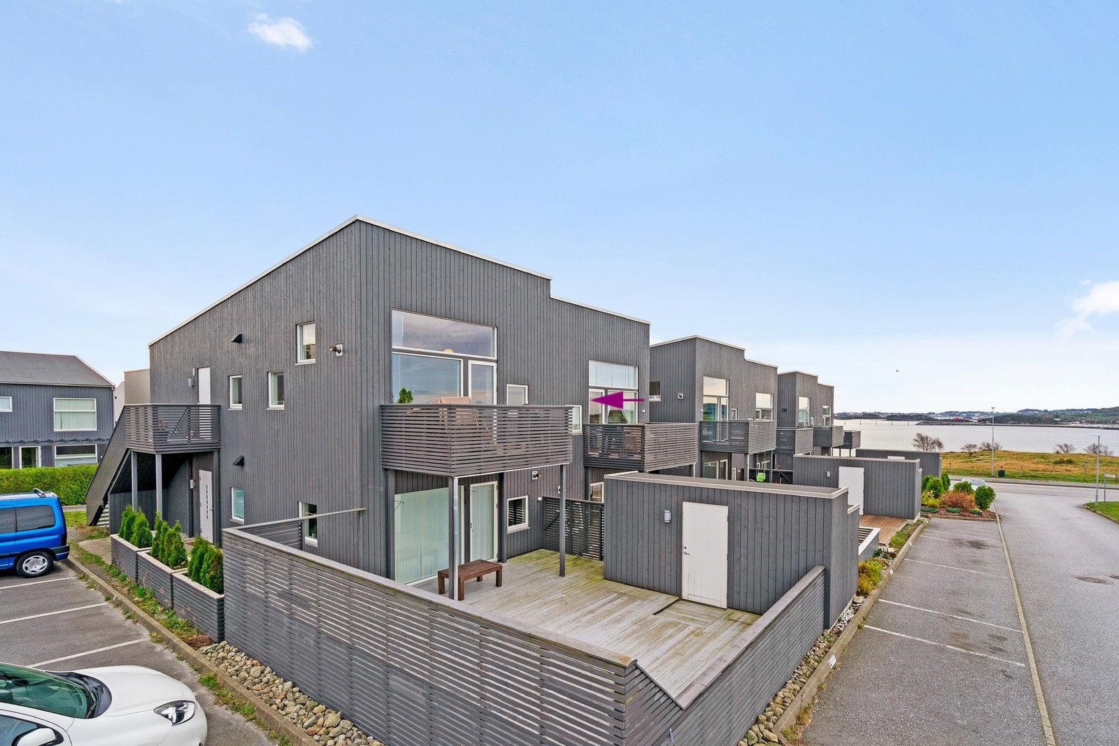 Leiligheten ligger flott til i 2. etasje Galleribilde